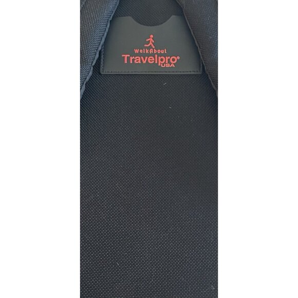 Travelpro Compact Walkabout Laptop Travel Backpack Black 16" Excellent Condition - Picture 8 of 15